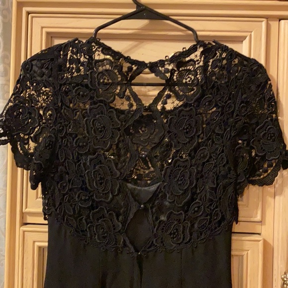 Jessica McClintock Lace Dress - Picture 6 of 10